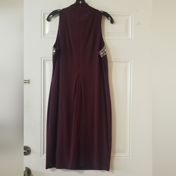 SLNY Evening Dress Burgundy - Picture 2 of 11